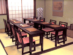 店内 テーブル御膳